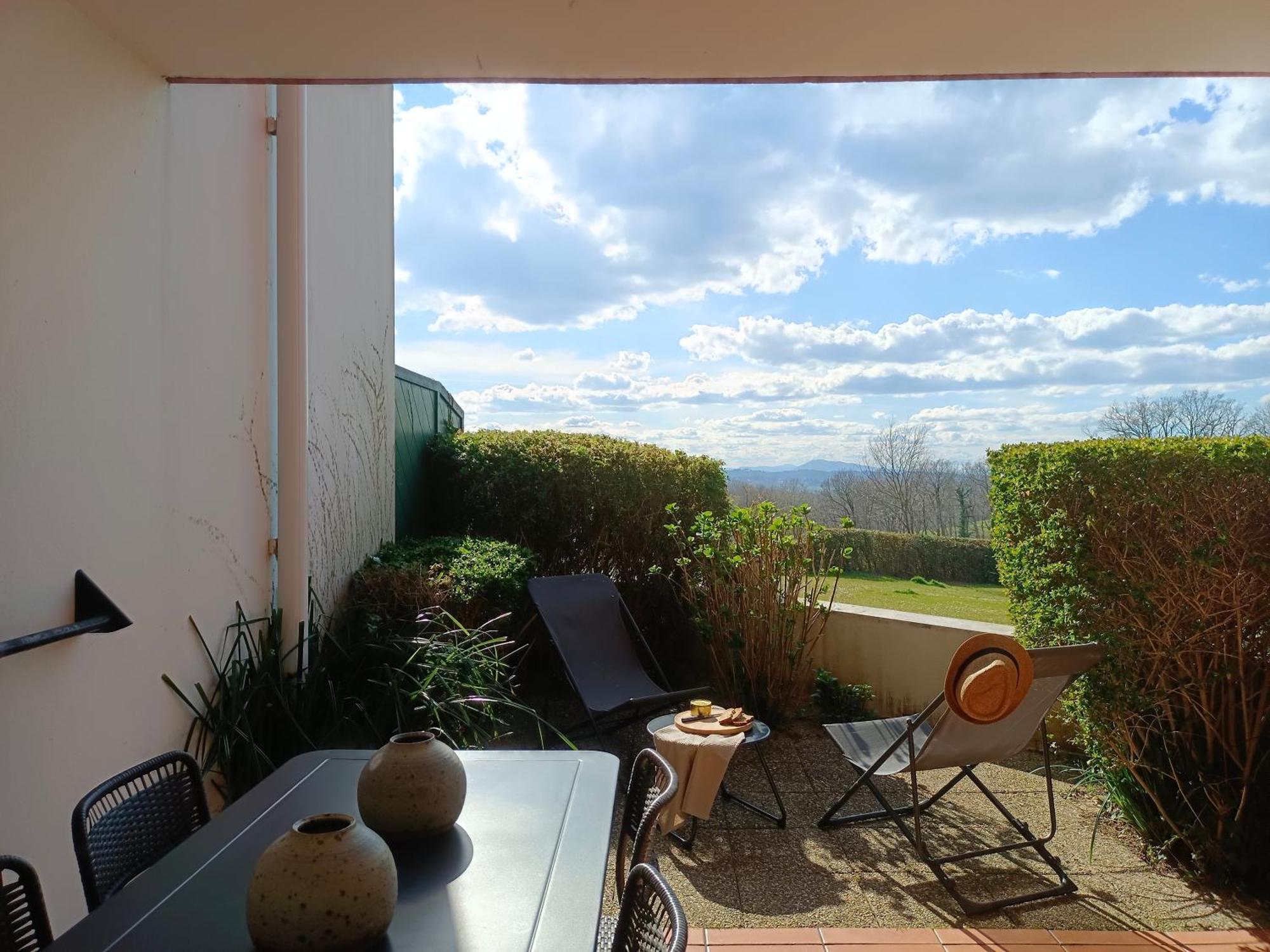 Apartament T1 Bis Avec Piscine Vue Golf Et Montagnes Arcangues Zewnętrze zdjęcie