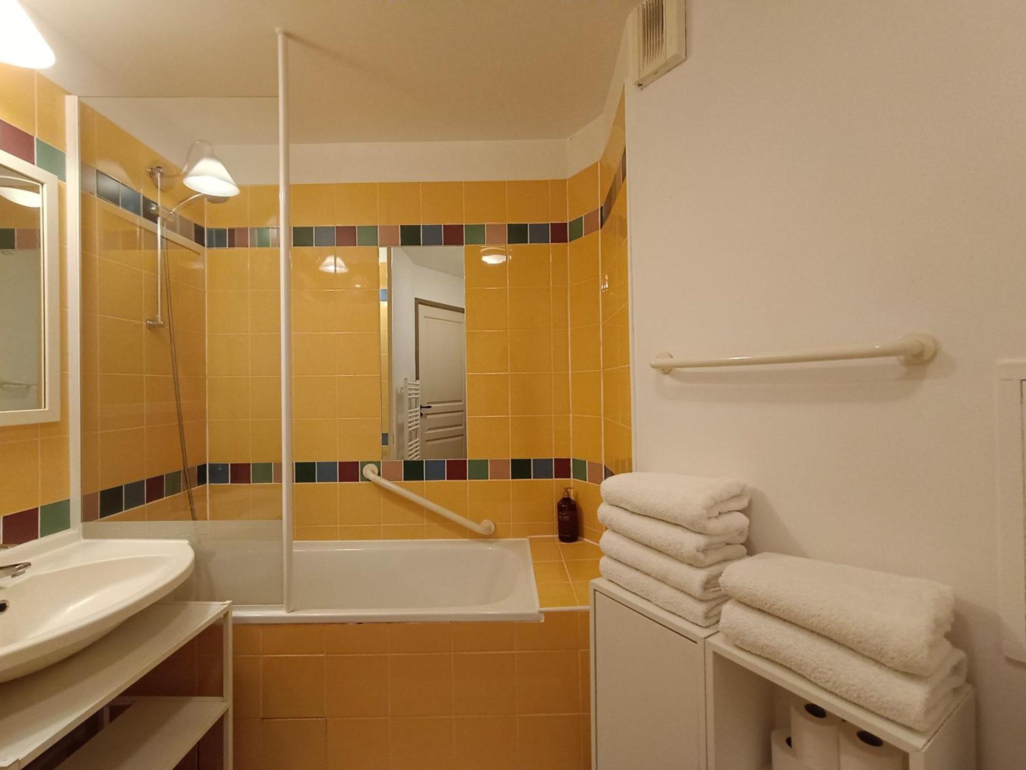 Apartament T1 Bis Avec Piscine Vue Golf Et Montagnes Arcangues Pokój zdjęcie